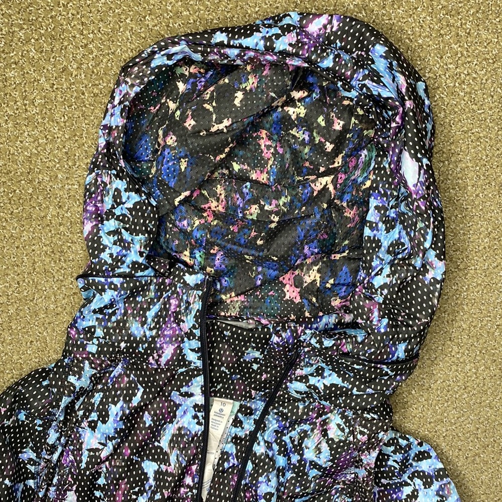 Lululemon Athletic Running Performance Lightweigh… - image 8